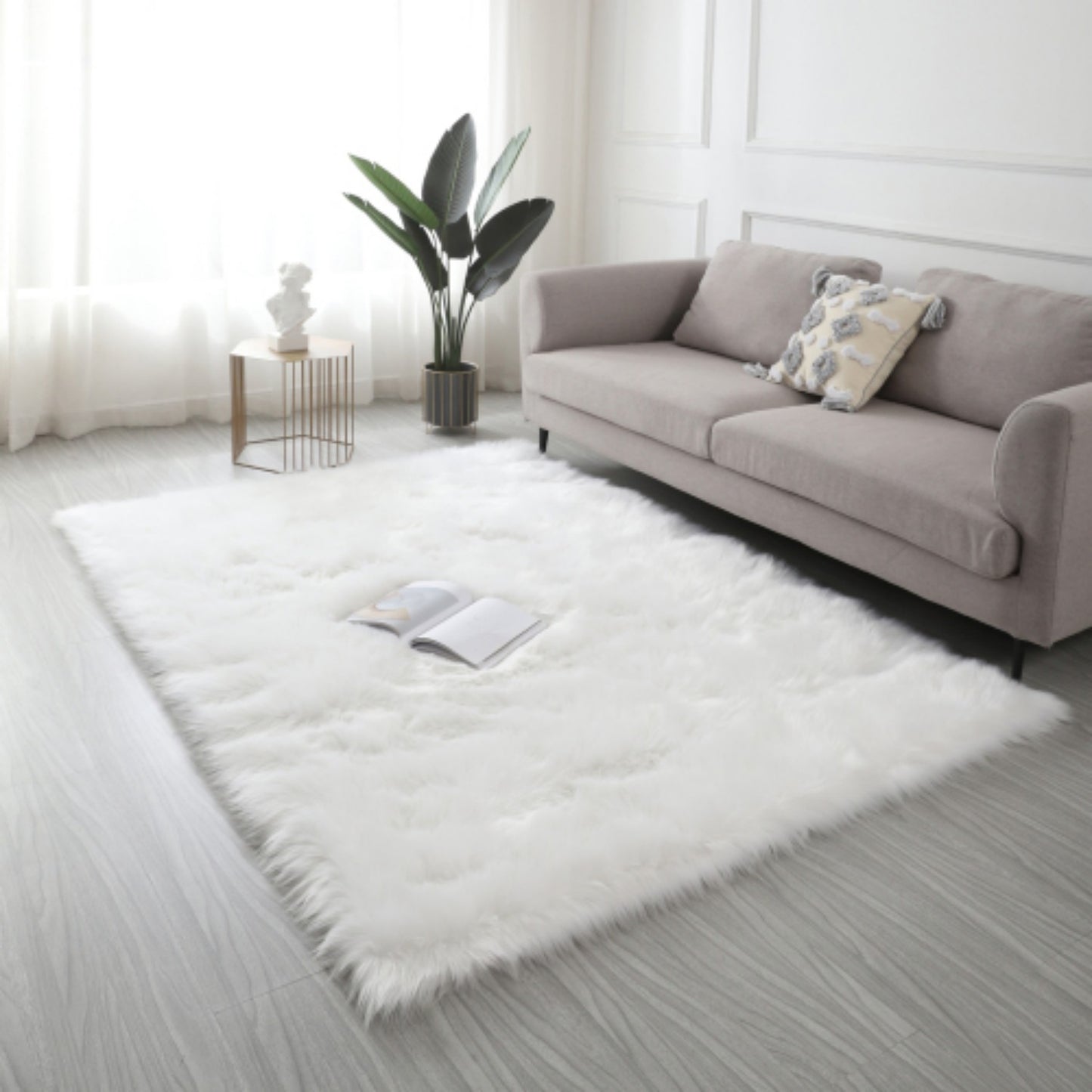 LunaLulinlk White "Cozy Collection" Ultra Soft Fluffy Faux Fur Sheepskin Area Rug