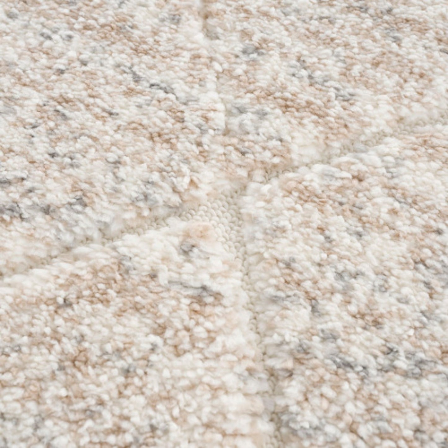 LunaLulinlk Trellis Area Rug in Cream