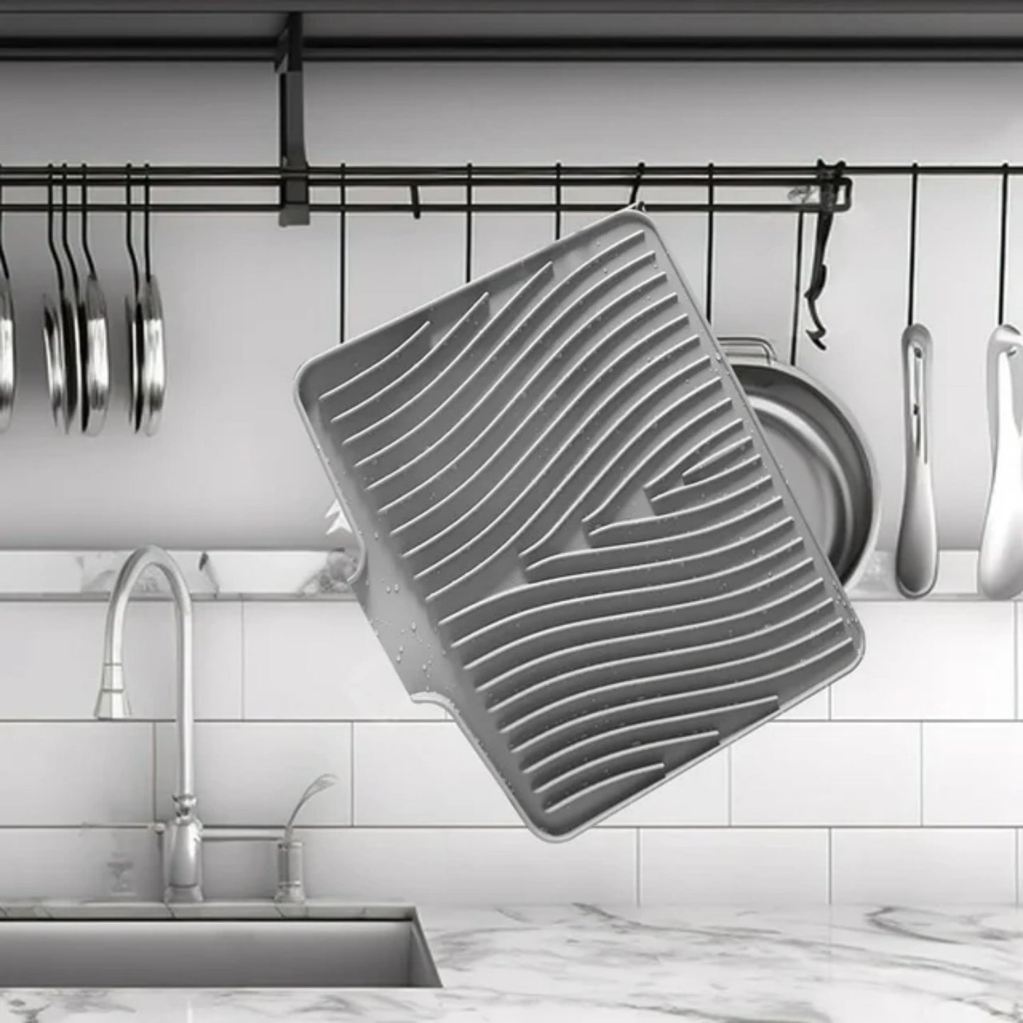 LunaLulinlk Silicone Dish Drying Mat for Kitchen Counter, Drying Mat with Drain Lid, Dish Drying Pad for Multiple Usage (16”X13”Grey )