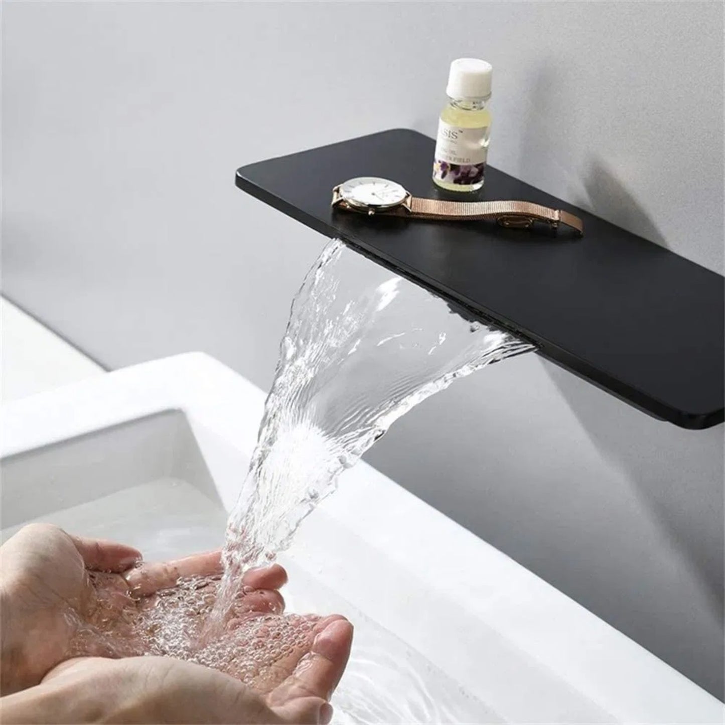 LunaLulinlk Waterfall Bathroom Sink Faucet