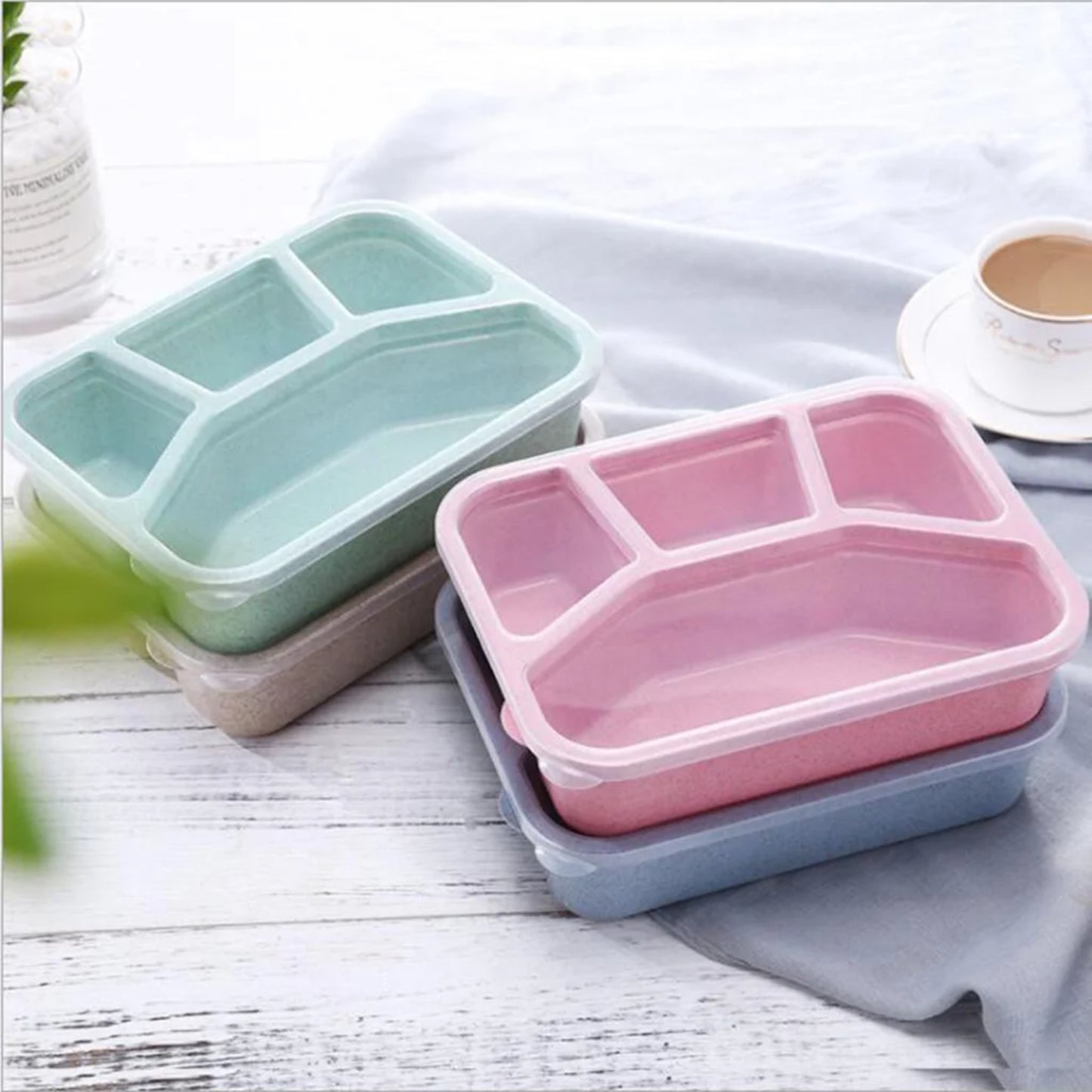 LunaLulinlk Reusable 4-Compartment Plastic Divider Food Storage Container, Lunch Box, Green