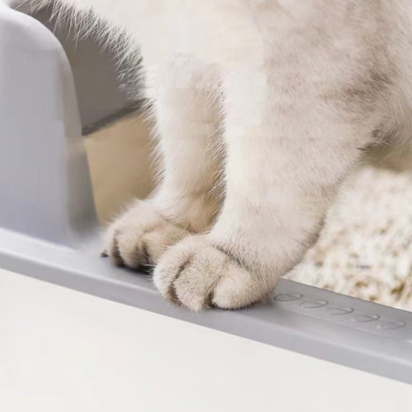 LunaLulinlk Stainless steel cat litter box. Easy to clean, does not absorb odors, comes with a shovel