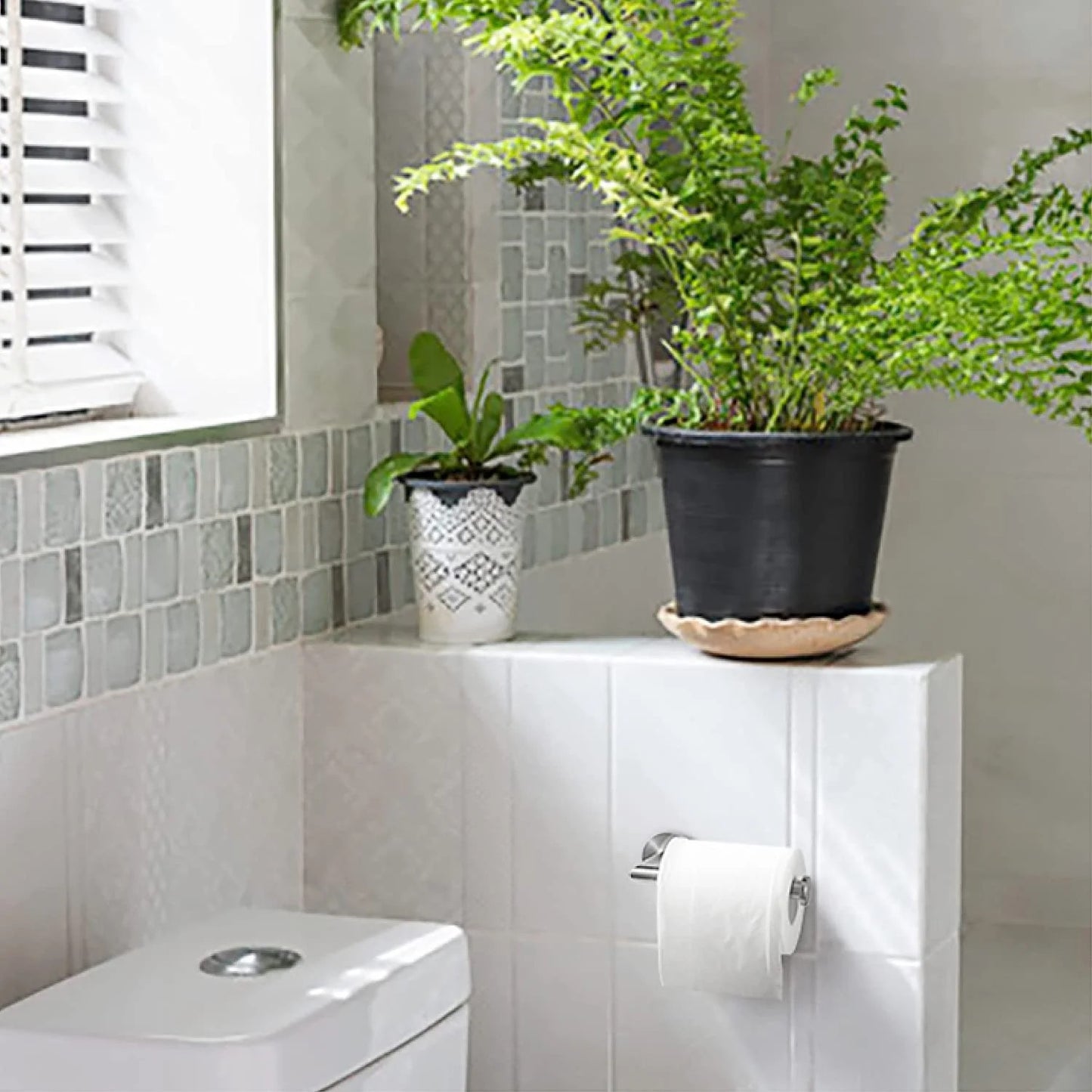 LunaLulinlk Toilet Paper Holder Wall Mount,Chrome Toilet Paper Roll Holder for Bathroom