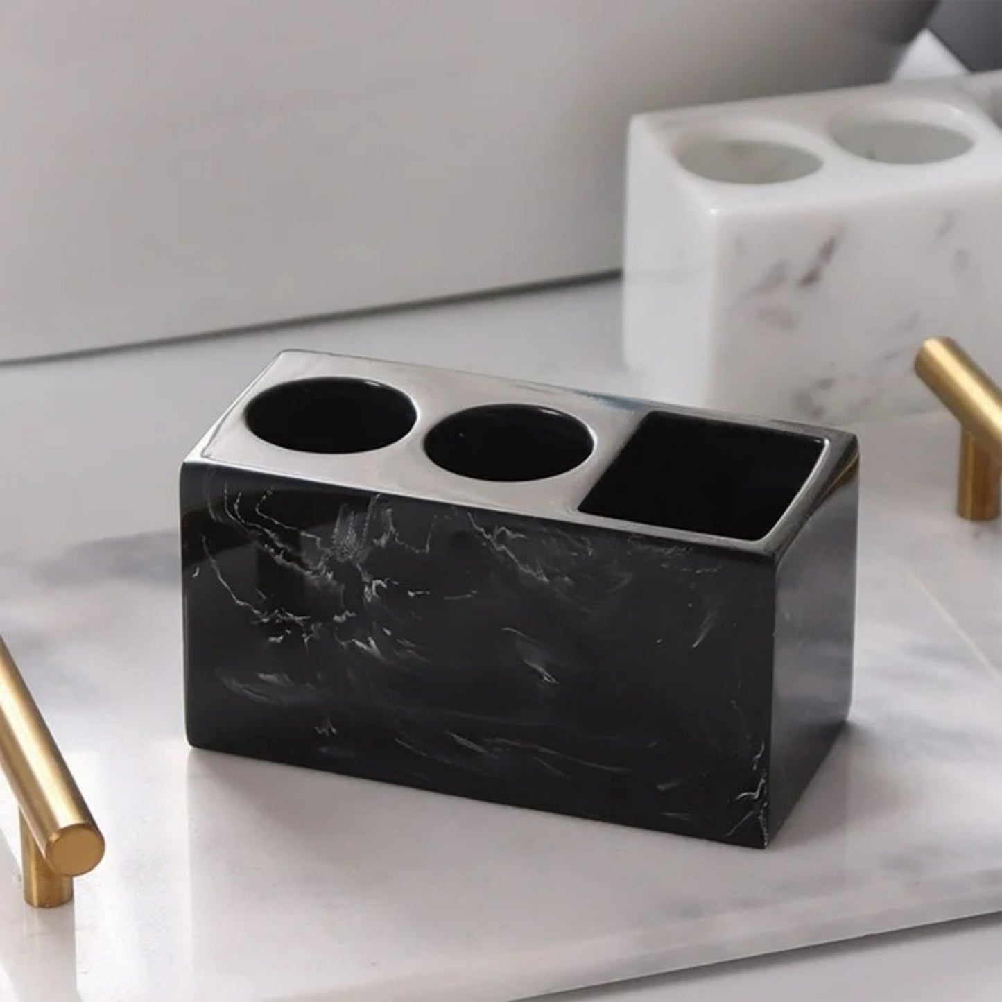 LunaLulinlk Toothbrush Holder, 3 Slots Electric Toothbrush and Toothpaste Holder, Resin Bathroom Countertop Storage Bathroom Black