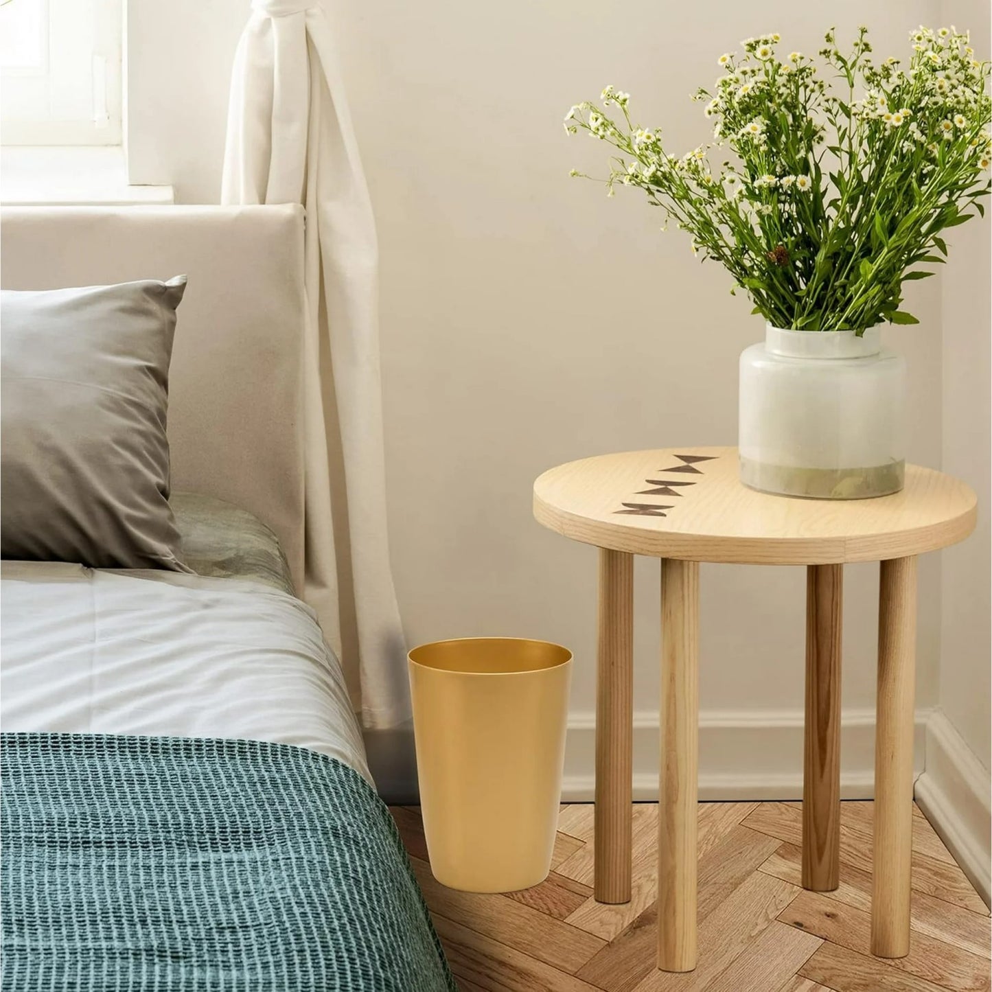 LunaLulinlk Small Trash Can with Open Top for Compact and Tight Spaces – 1.58 gal Capacity, Soft Brass