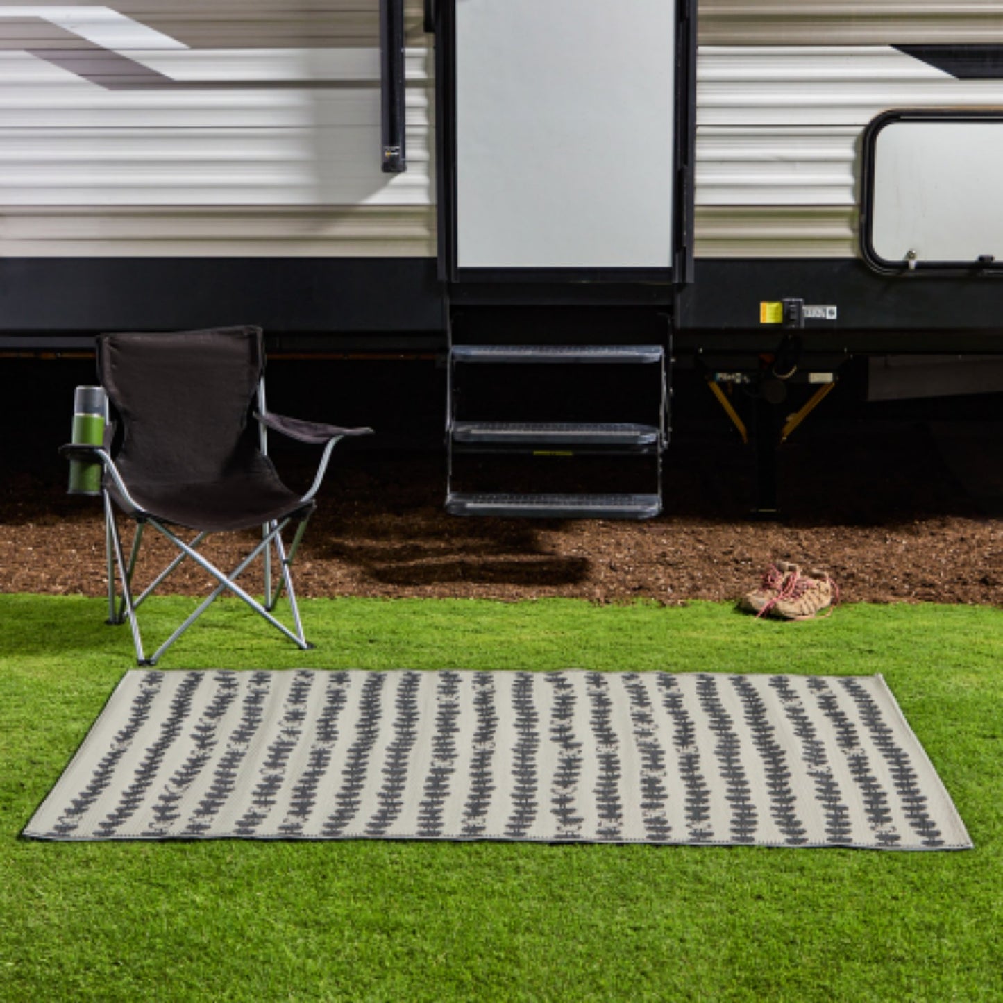 LunaLulinlk Striped Arrow Area Rug - Charcoal, 5 x 8