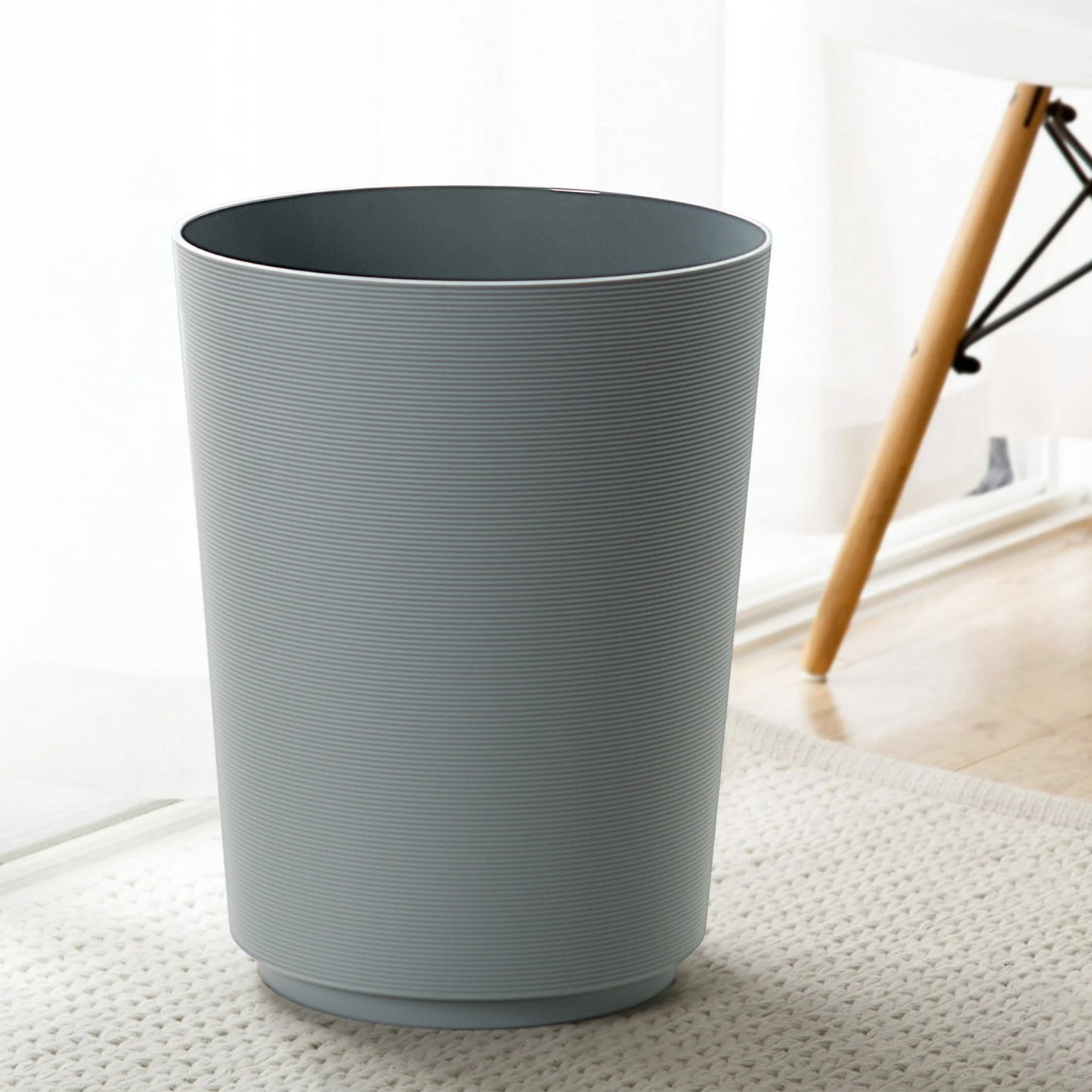 LunaLulinlk Soft Touch Ribbed Plastic 1.98 Gallon Wastebasket in Grey for Bathroom, Kitchen and Bedroom