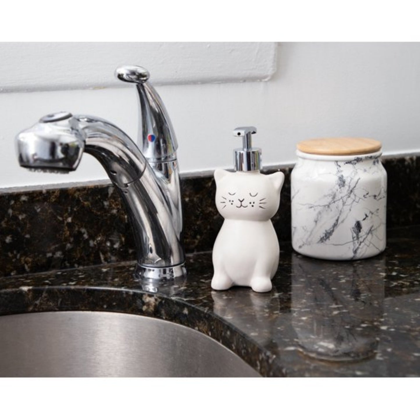 LunaLulinlk White Ceramic Cat Liquid Soap Pump/Lotion Dispenser