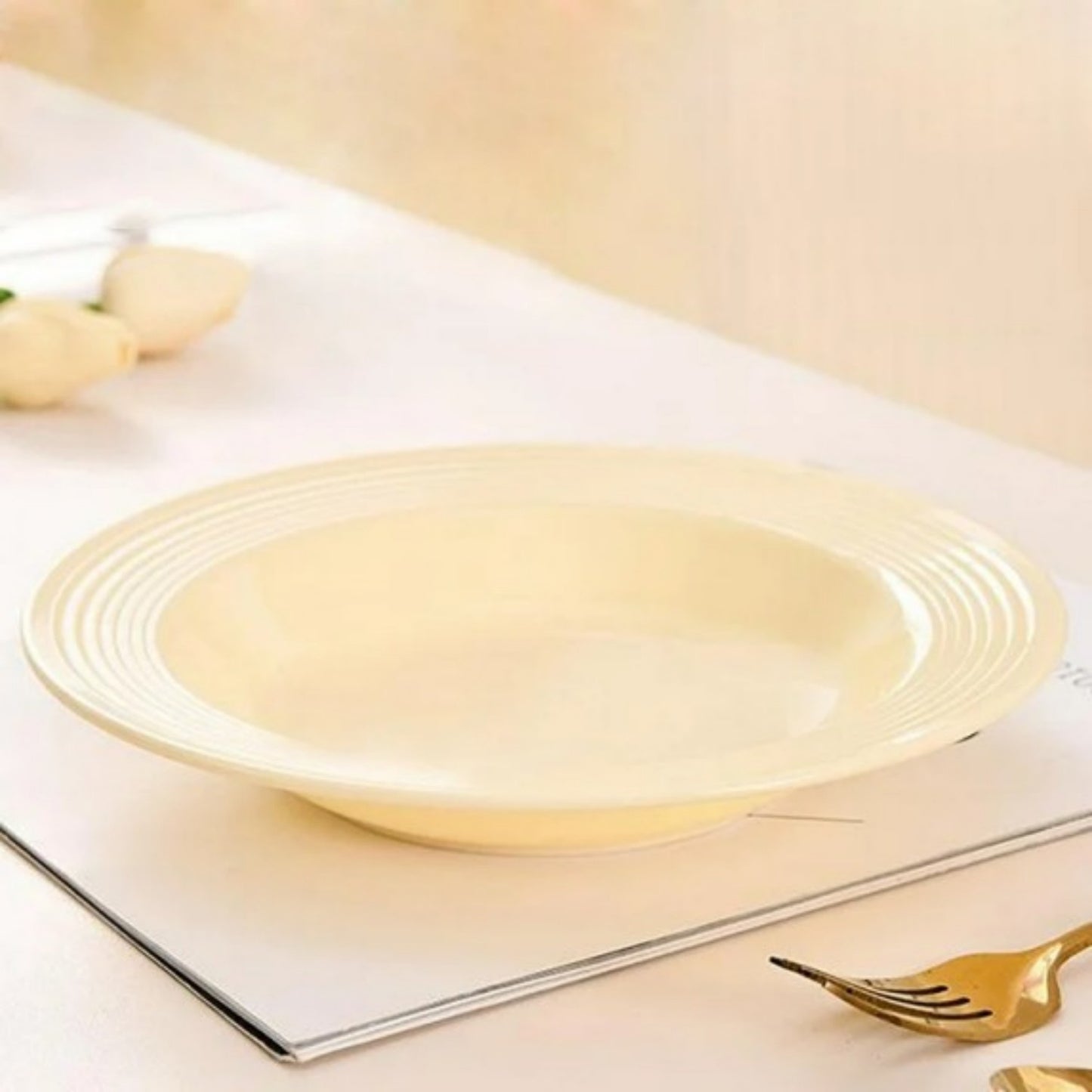 LunaLulinlk Western Plate,White Dinner Plates,12-inch,Durable Ceramic,round Edge Everyday Use, Plastic,White