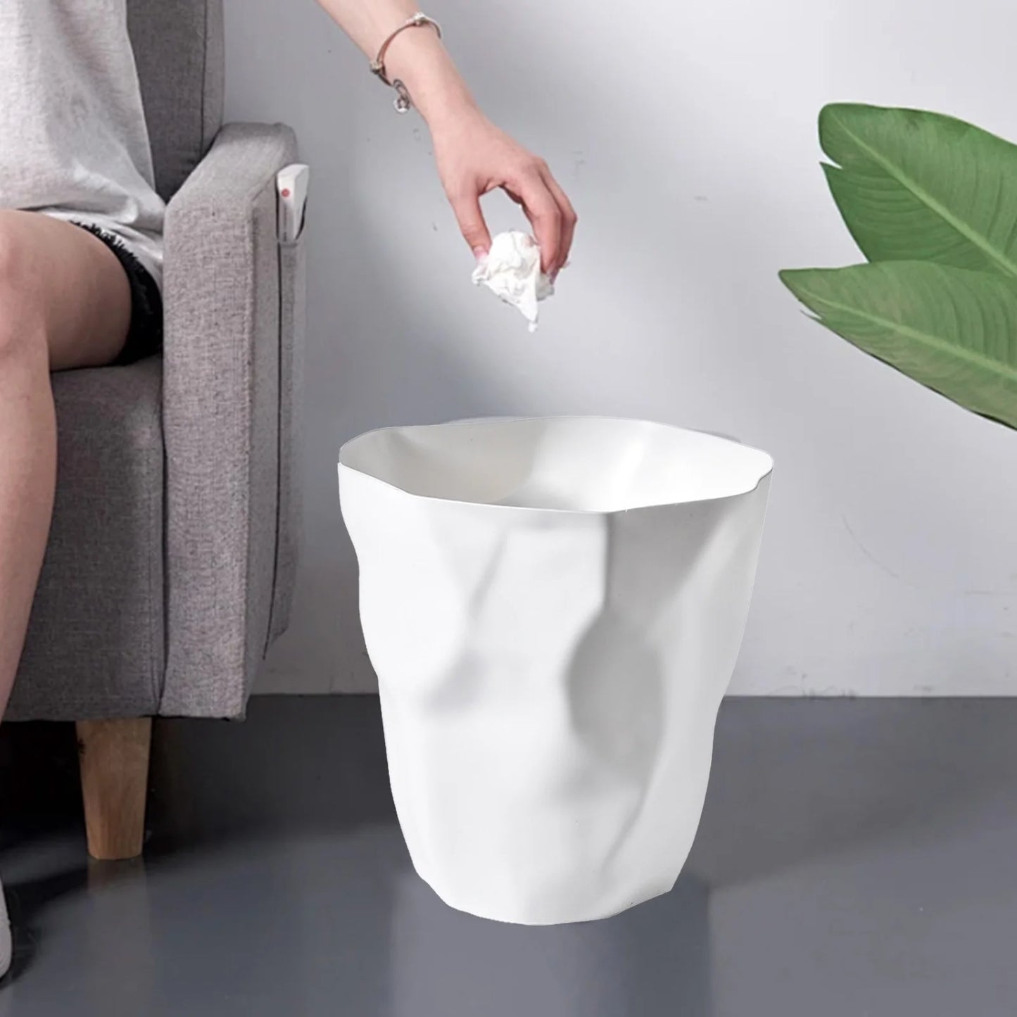 LunaLulinlk White 2.64 Gallon Bathroom Trash Can, Small Trash Can for Kitchen, Bathroom, Office, Bedroom, Living Room Trash Can