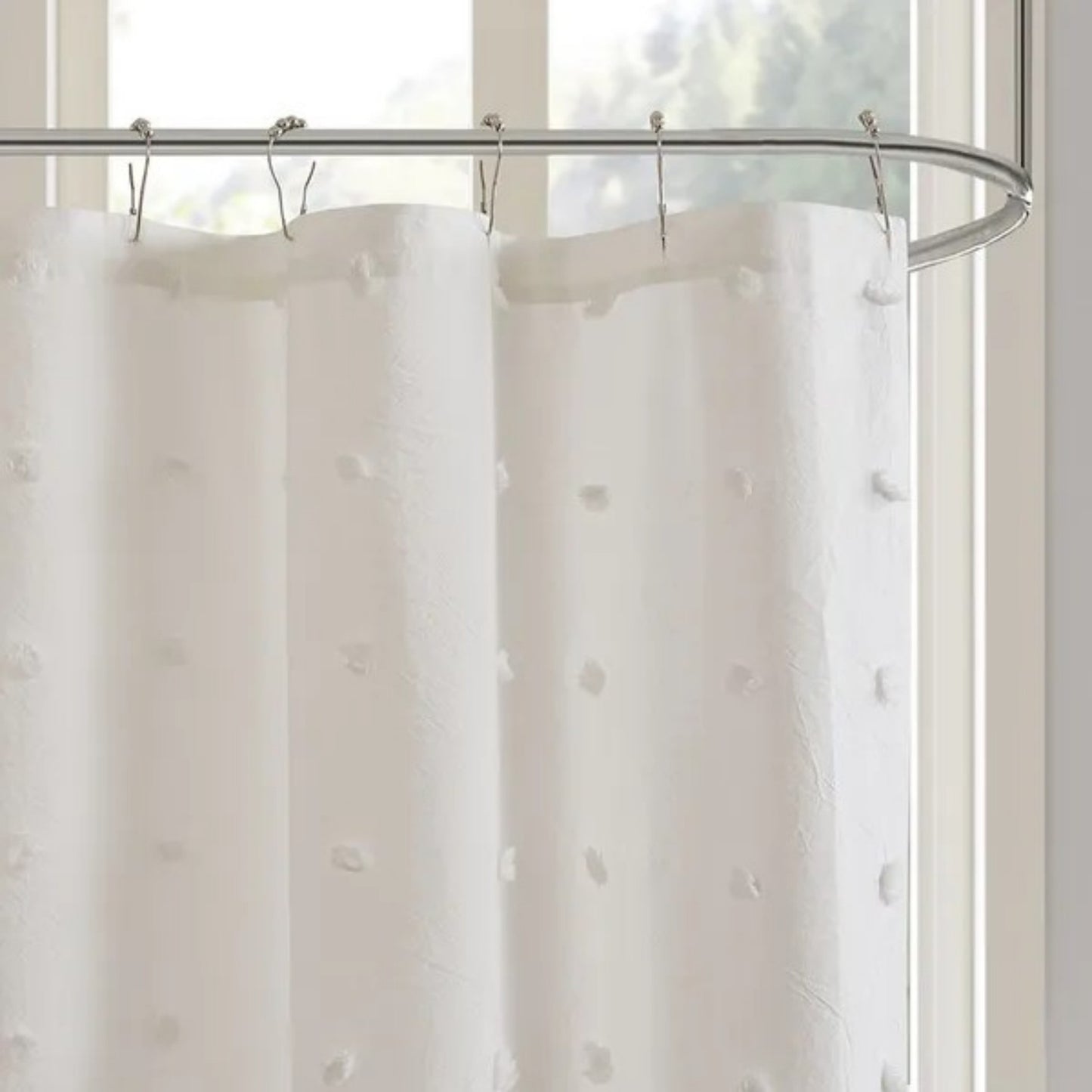 LunaLulinlkCotton Jacquard Pom Pom Shower Curtain