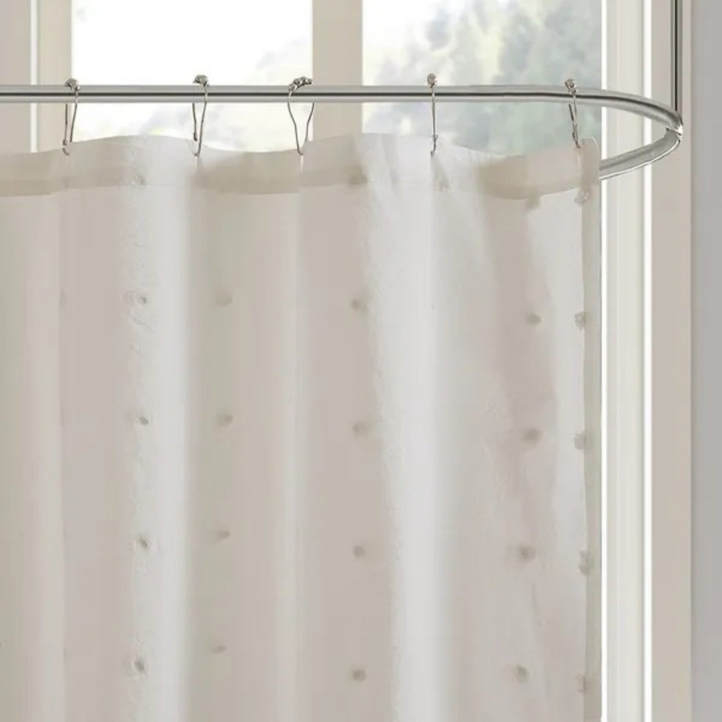 LunaLulinlkCotton Jacquard Pom Pom Shower Curtain