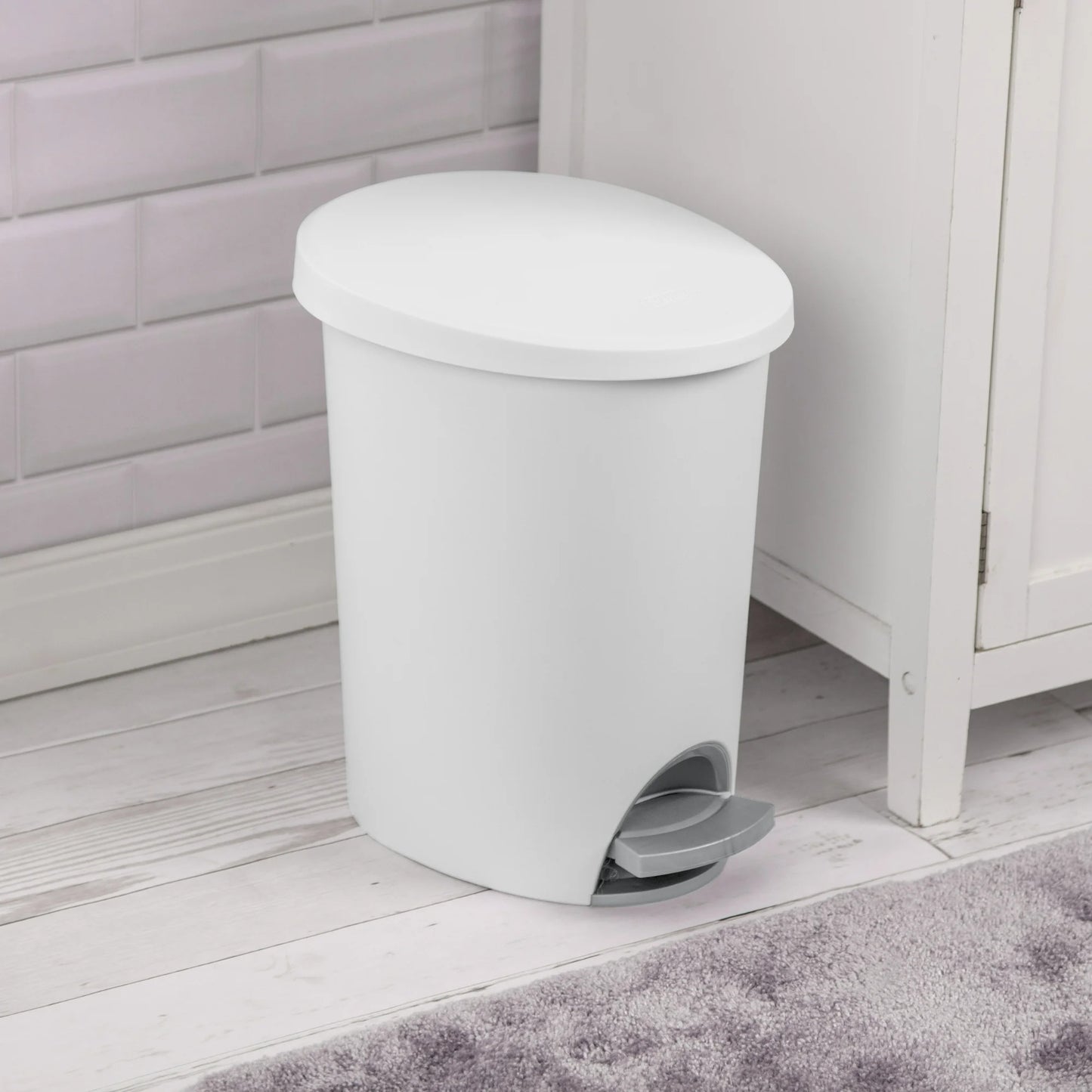 LunaLulinlk White 2.6 Gallon Trash Can, Extra Large Step-In Bathroom Trash Can