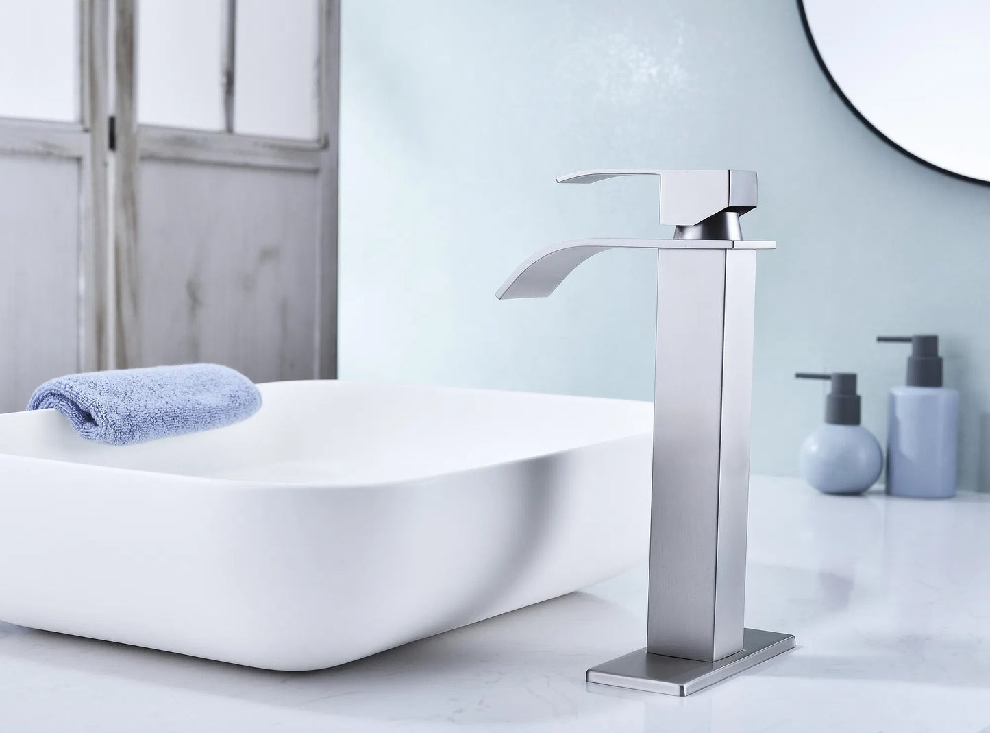 LunaLulinlk Waterfall Spout Bathroom Faucet,Single Handle Bathroom Vanity Sink Faucet